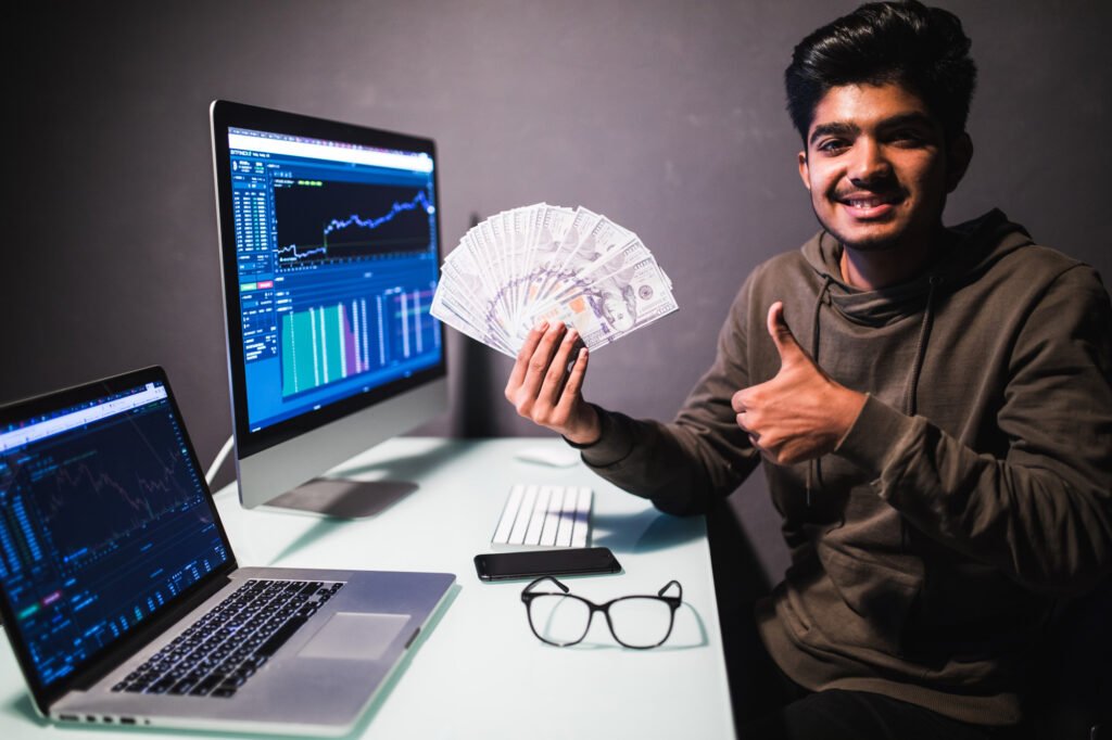 How Can I Earn Real Money in Online?
